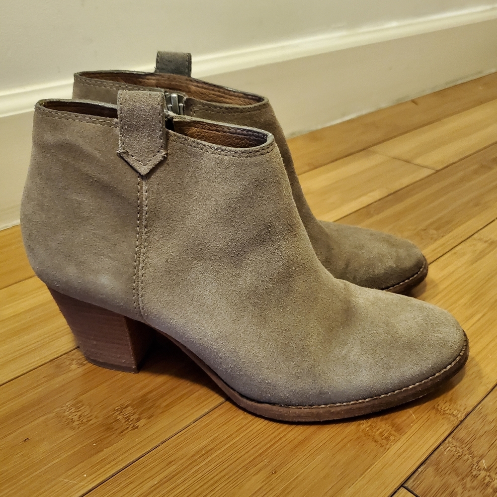Madewell Billie Suede Boots in Gray - Size 7